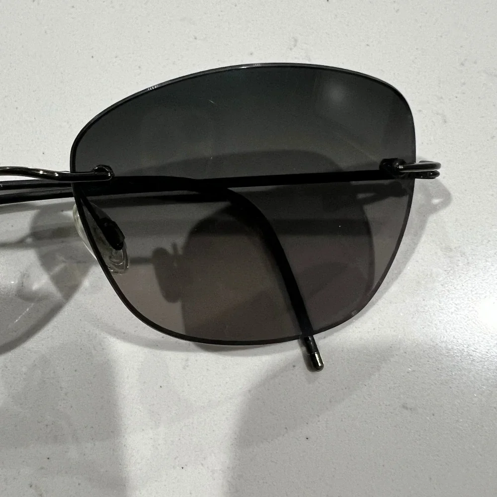 Maui Jim Rimless Sunglasses Grey Gradient Lens Black Metal Frame MJ407-02